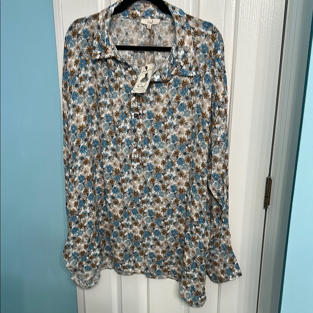 Easel Blue and Tan Bell Sleeve Blouse with Notched Collar